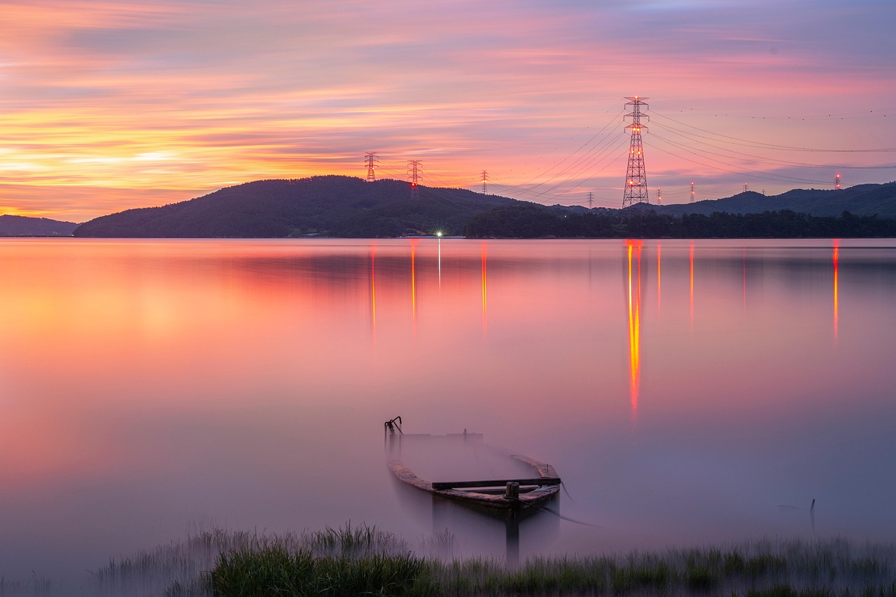 Maclock WB8レビュー｜1984年初代Mac再現、フロッピー起動ギミックで蘇る記憶【1...